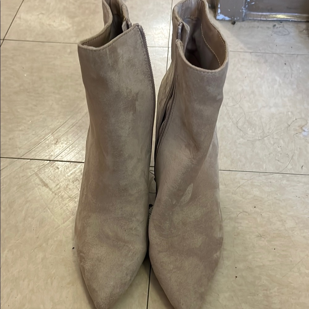 Elegant Beige Ankle Boots